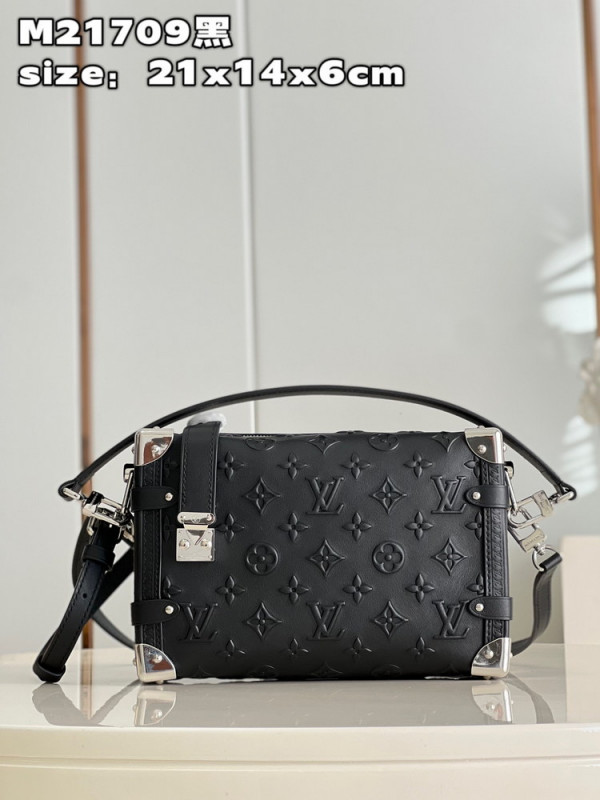 l**is V*t*n side trunk mm