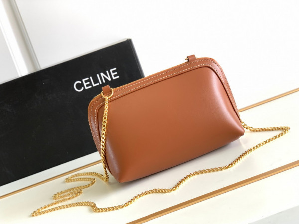 Ce**e clutch on chain cuir triomphe