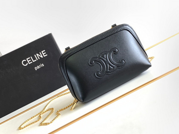Ce**e clutch on chain cuir triomphe