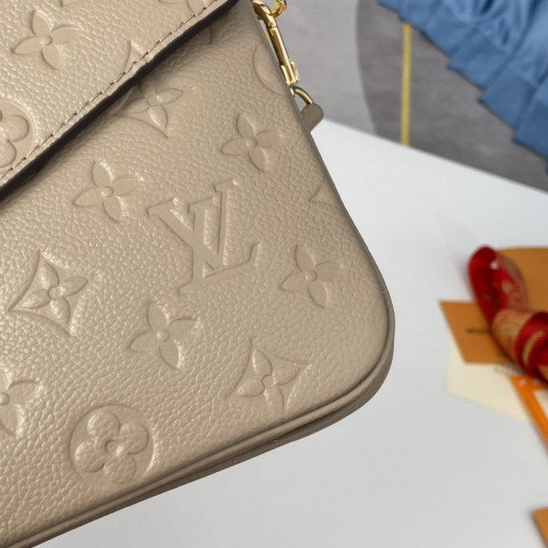 l**is V*t*n pochette mÉtis