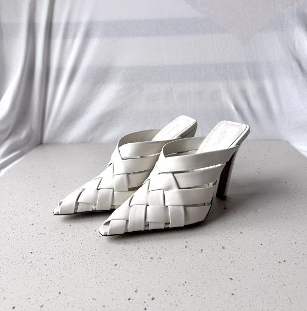 Bo*te*ga ve*ne*ta alfie mule