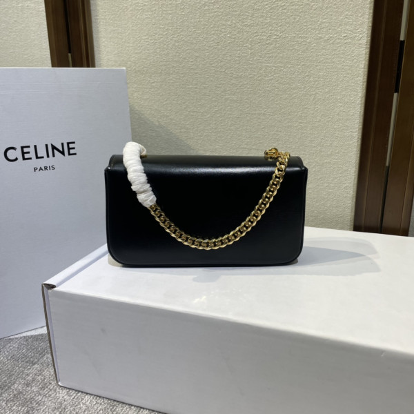 Ce**e chain shoulder bag triomphe