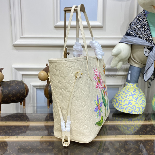 l**is V*t*n x yk neverfull mm