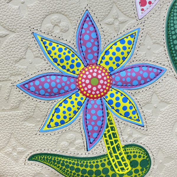 l**is V*t*n x yk neverfull mm