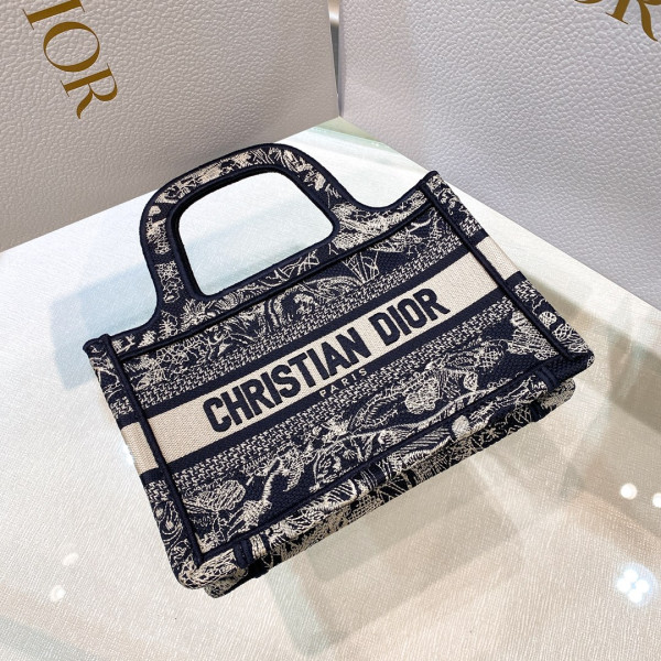 D*or book tote mini