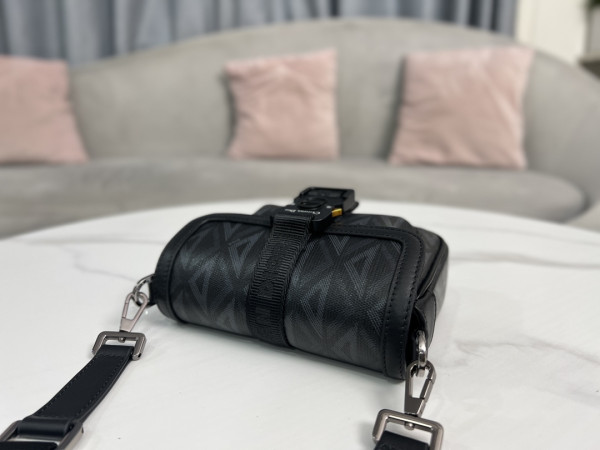 D*or mini hit the road bag with strap