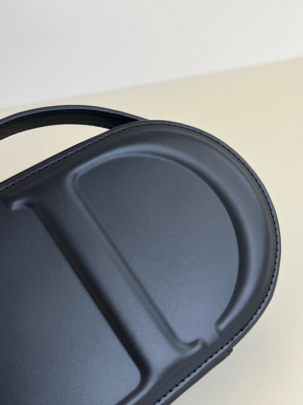 D*or cd signature oval camera bag