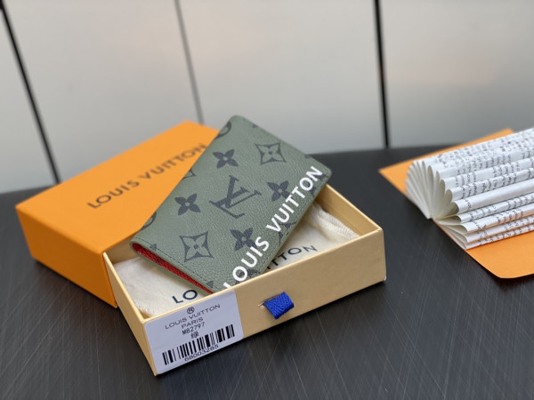 l**is V*t*n pocket organizer