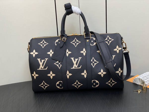 l**is V*t*n keepall bandouliÈre 45