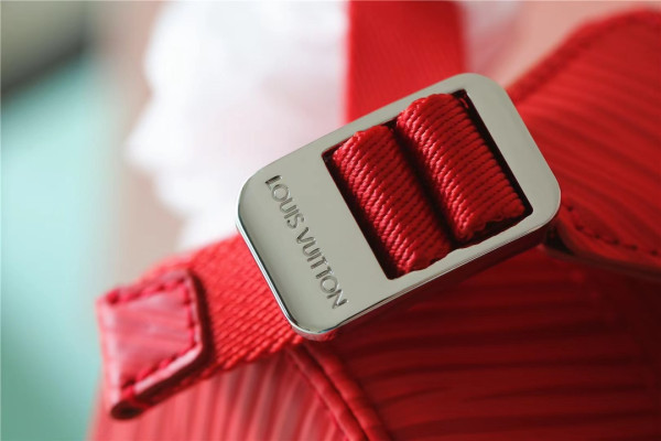 l**is V*t*n christopher mm