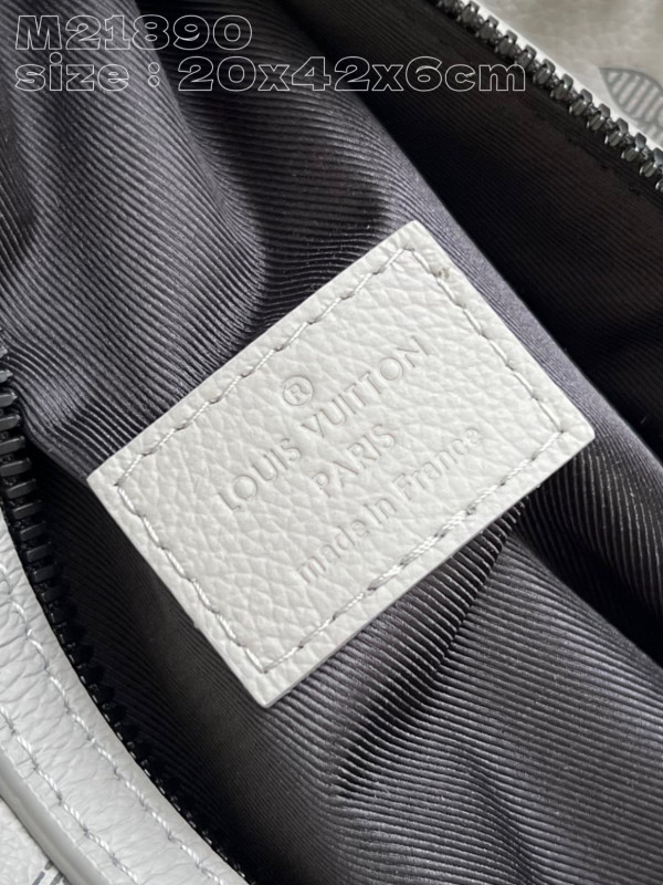 l**is V*t*n duo slingbag-20*42*6cm