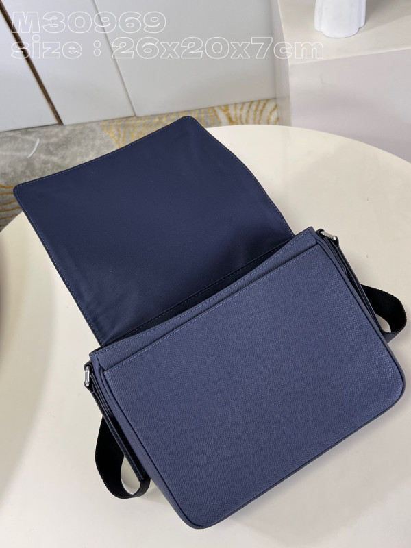 l**is V*t*n district pm