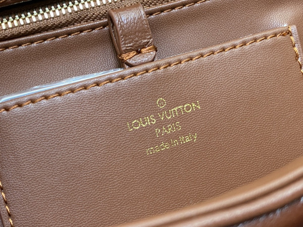 l**is V*t*n go-14 mm