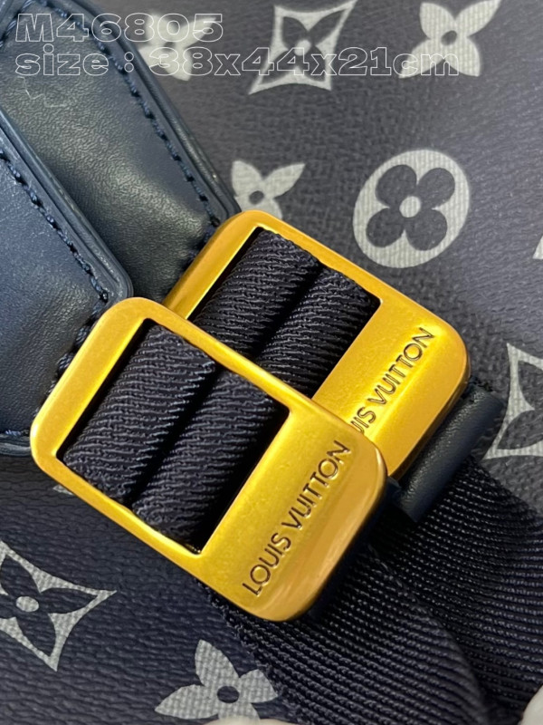 l**is V*t*n christopher mm