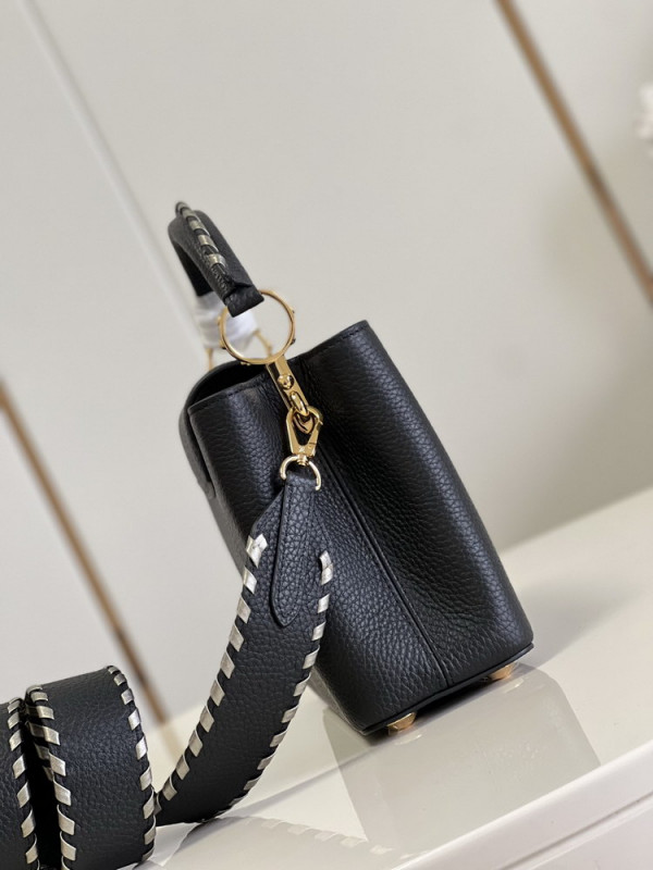 l**is V*t*n capucines bb