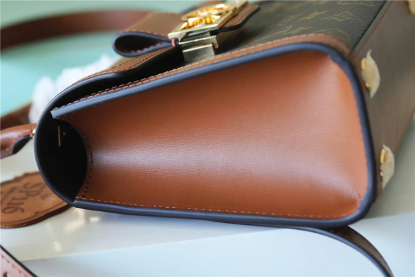 l**is V*t*n dauphine capitale