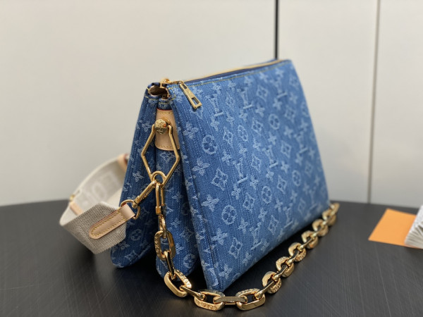 l**is V*t*n coussin pm