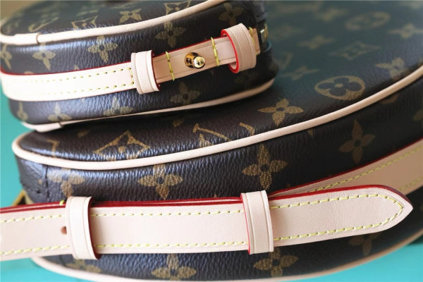 l**is V*t*n croissant mm