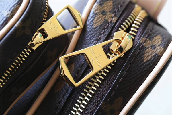 l**is V*t*n croissant mm