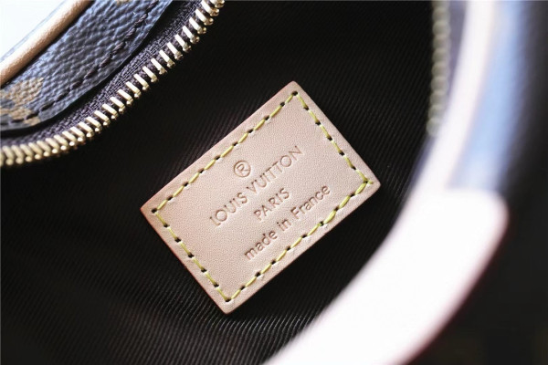 l**is V*t*n croissant mm