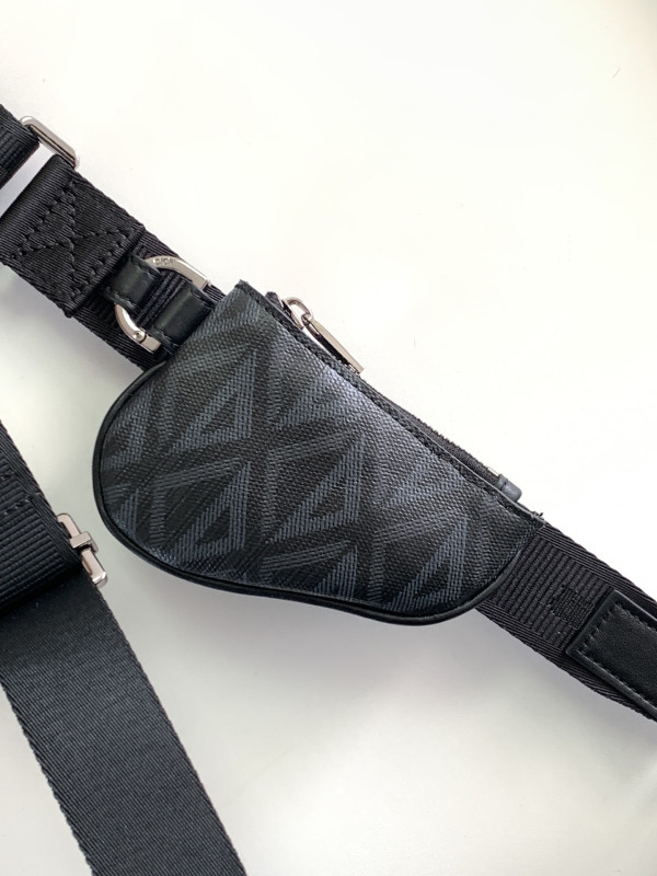 D*or saddle triple pouch