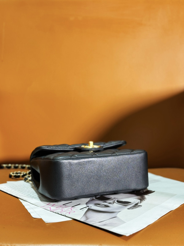 CL FLAP BAG-14.5x19.5x7.5cm