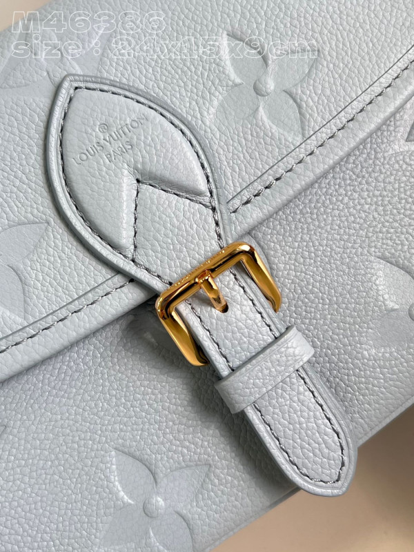 l**is V*t*n nano diane-24*15*9 cm