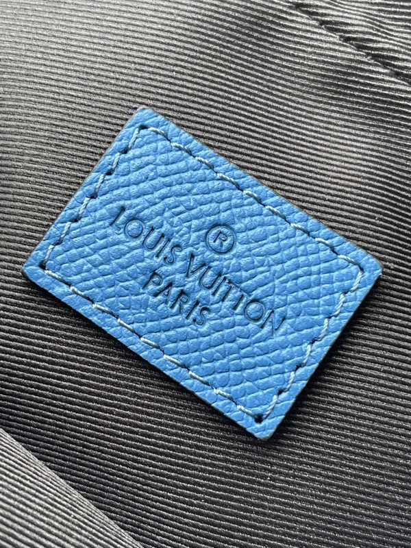 l**is V*t*n nano alpha-24*16*8 cm