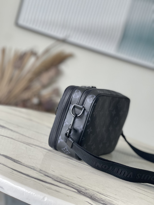 l**is V*t*n nano alpha-11.0*18.5*6.5cm