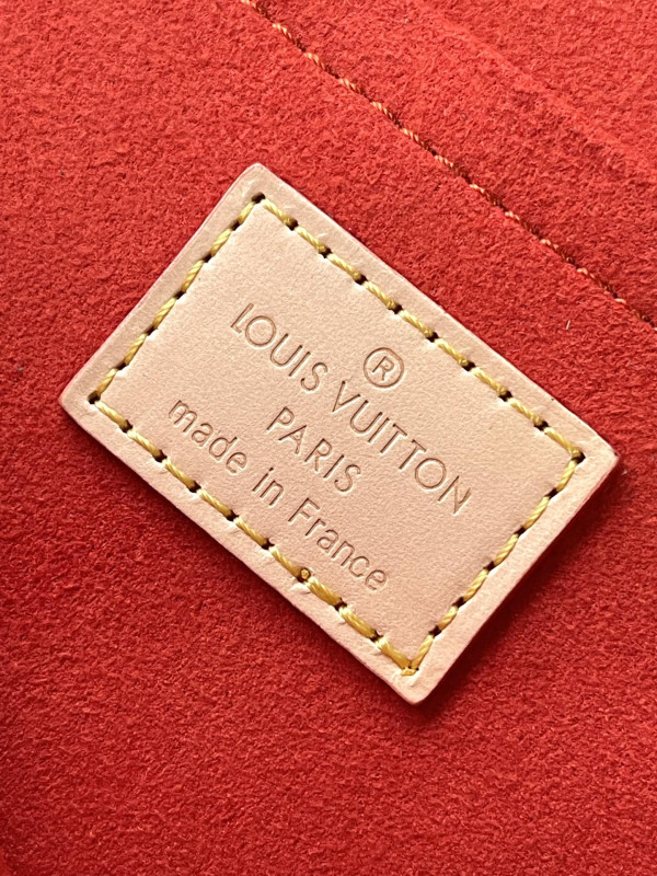 l**is V*t*n alma backpack - 15*20*10 cm