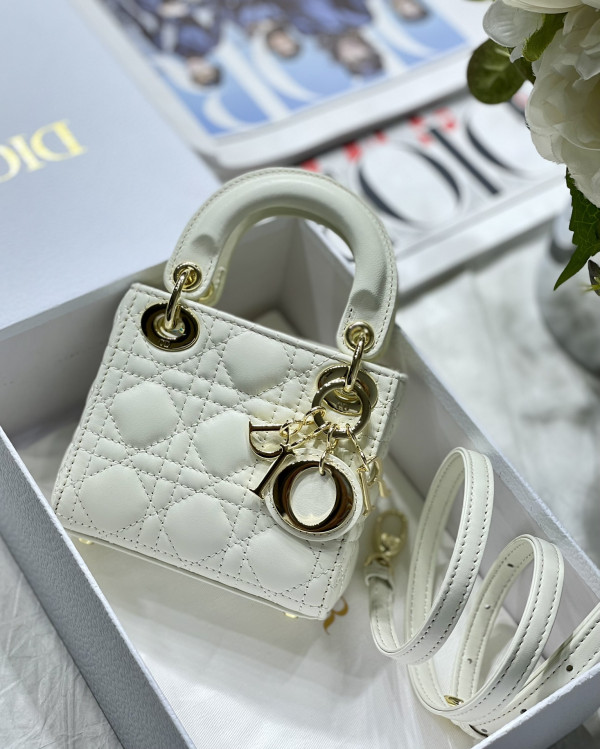 lady D*or micro-12*10*5cm