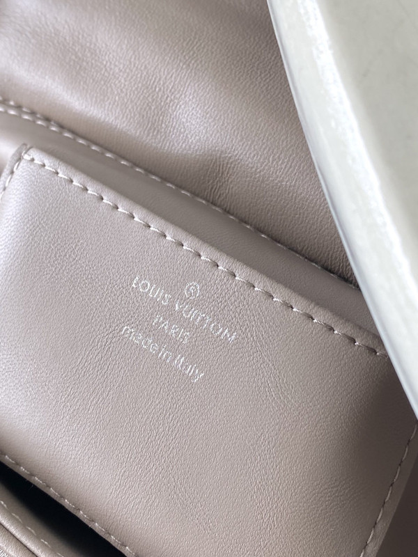 l**is V*t*n go-14 mm