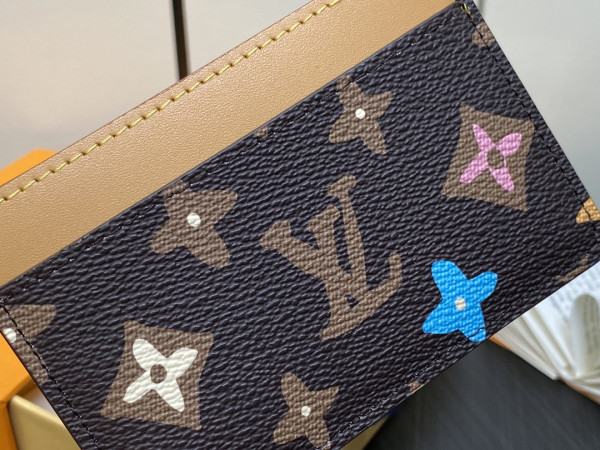 l**is V*t*n card holder-11*7*0.5cm