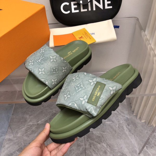 l**is V*t*n pool pillow comfort mule