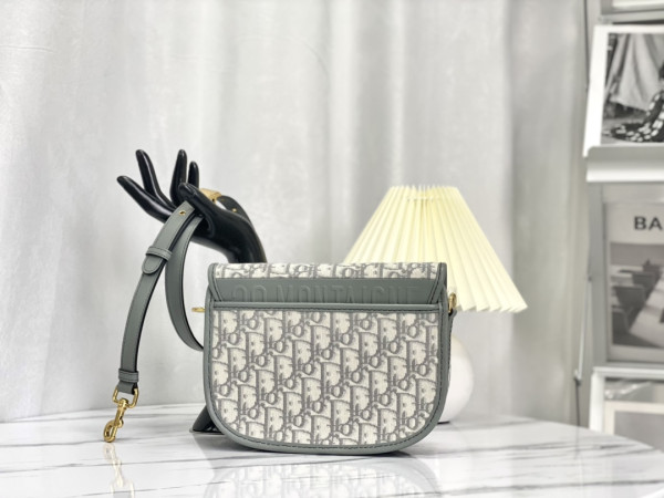 D*or bobby bag medium-22-17-6cm