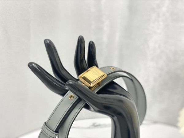 D*or bobby bag medium-22-17-6cm