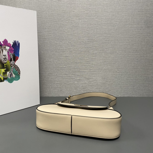 Pra*a crossbody bag -24*15*5cm