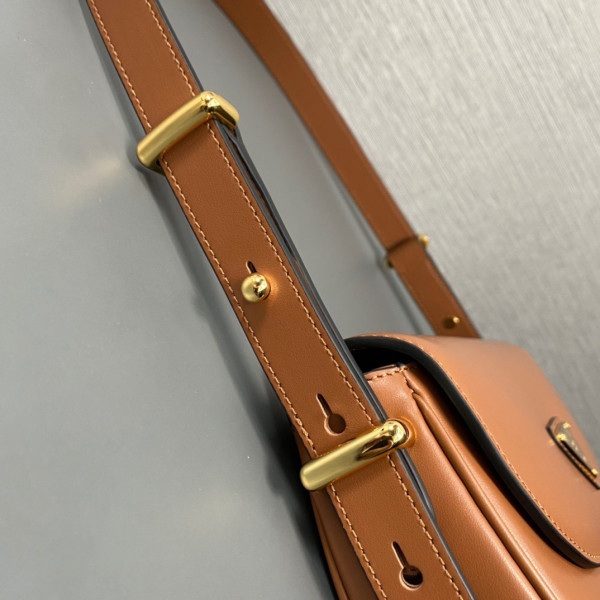 Pra*a moon handbags-22*17*5.5cm