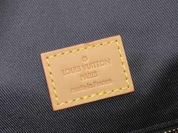 l**is V*t*n christopher backpack-41*48*13cm