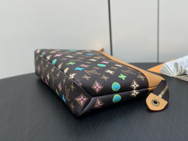 l**is V*t*n pochette voyage souple-32*21*8cm