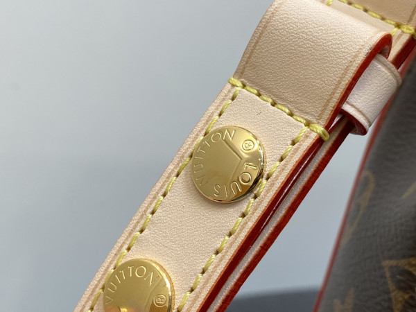 l**is V*t*n dauphine-28*20*11cm