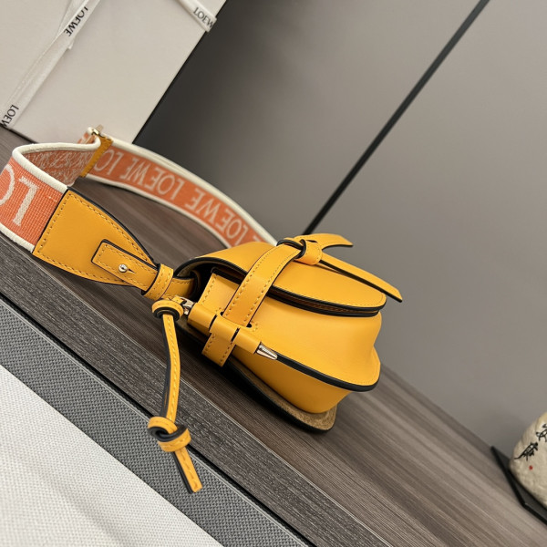 LOEWE GATE BAG-21*12.5*9.5cm