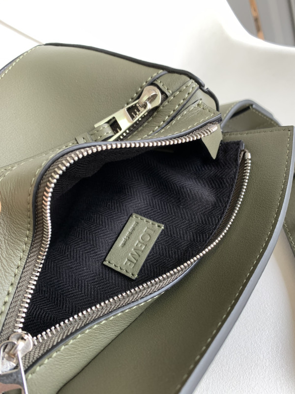 LOEWE PUZZLE BAG-18*12*7.5CM