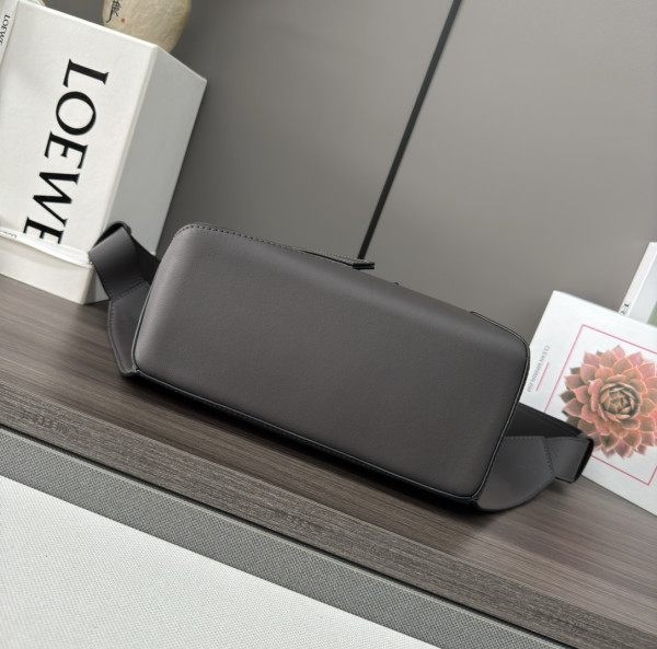 LOEWE Small Puzzle Bumbag-24*16*10.5cm