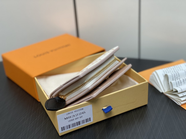 l**is V*t*n milky way wallet-11*8.5*3.5cm