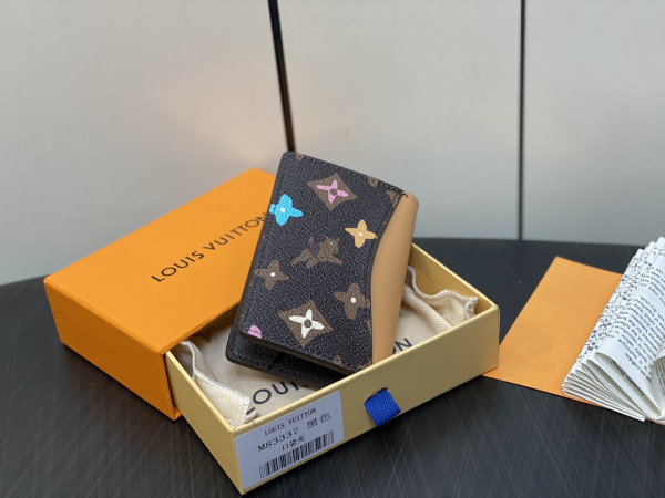 l**is V*t*n pocket organizer-7.5*11.1*1 cm