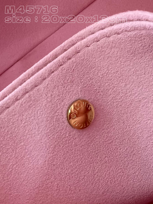 l**is V*t*n nÉonoÉ bb-20*20*13cm