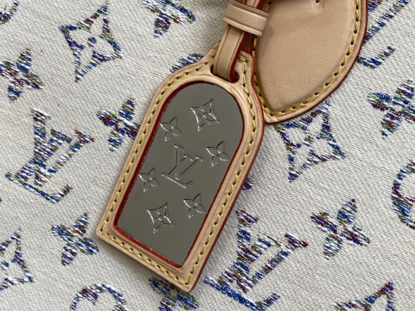 l**is V*t*n onthego mm-35*27*14cm