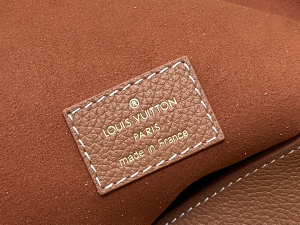 l**is V*t*n low key hobo jh-31*35*18cm