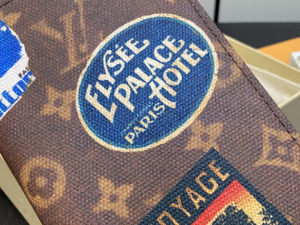 l**is V*t*n passport cover-10*14*2.5cm